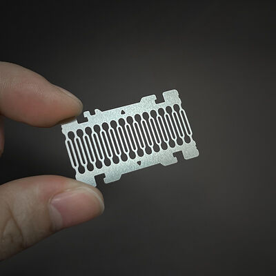 İyi bir fiyat. Custom Chemical Metal Etching Ultra Thin Stainless Steel Electric Razor Accessories çevrimiçi